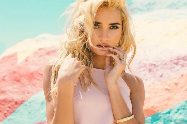 Pia-Mia-Perez-2016-Wallpapers