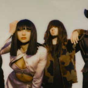 Khruangbin i Leon Bridges w C-Side
